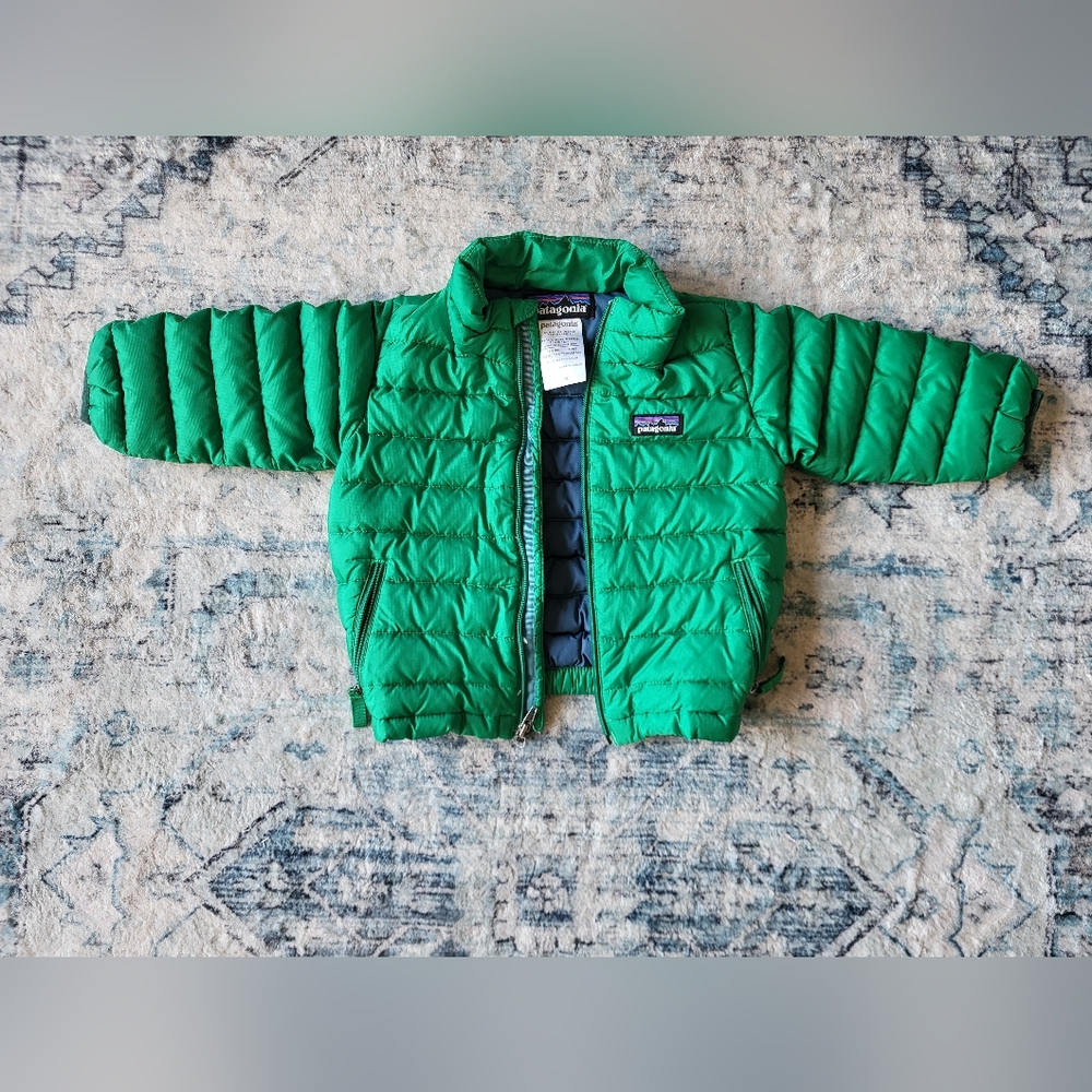 Patagonia light weight puffer jacket 12 months
